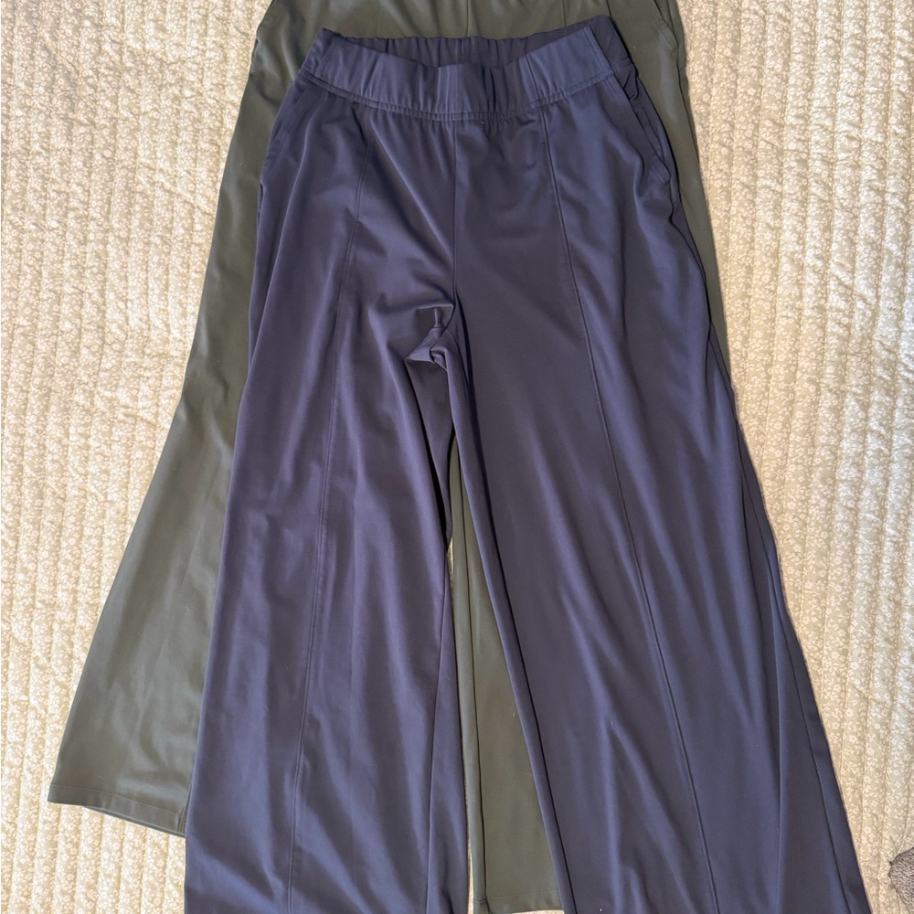 Stylish Women's Wide-Leg Pants - Navy and Olive